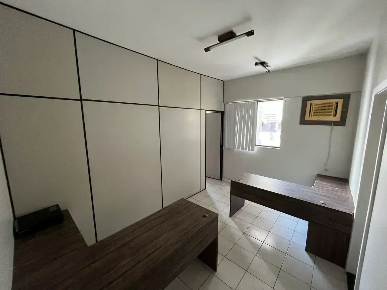 Sala comercial mobiliada - Foto 2