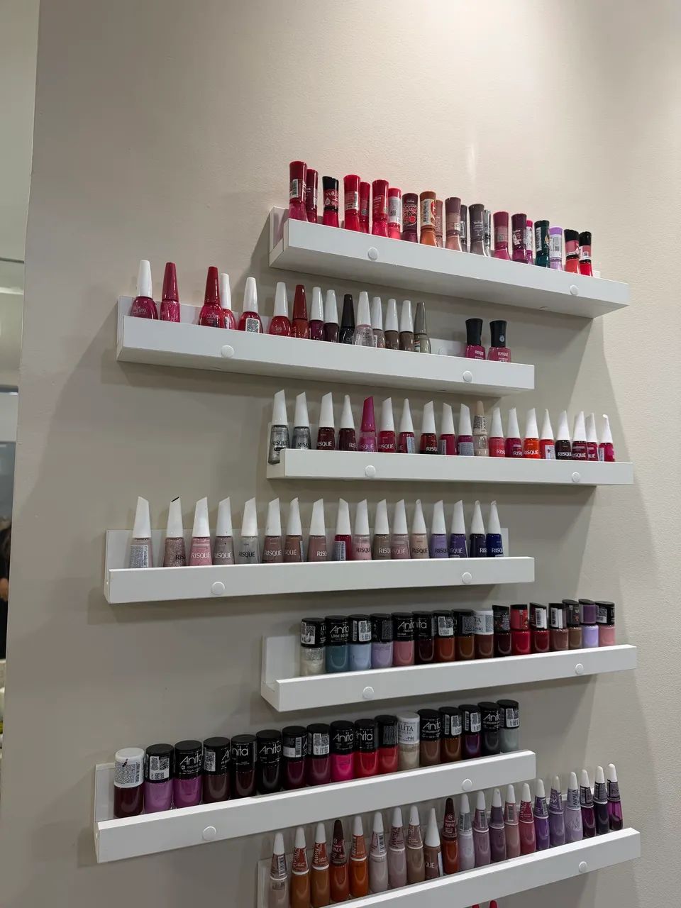 Prateleiras para esmaltes (total de 7)