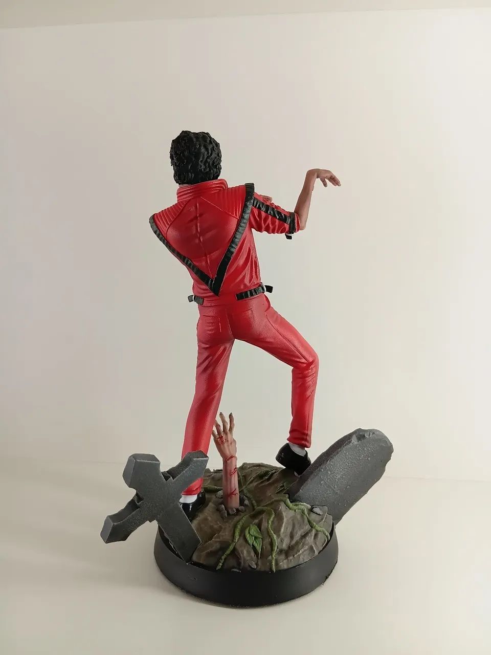 Boneco Thiller Michael Jackson - Foto 5