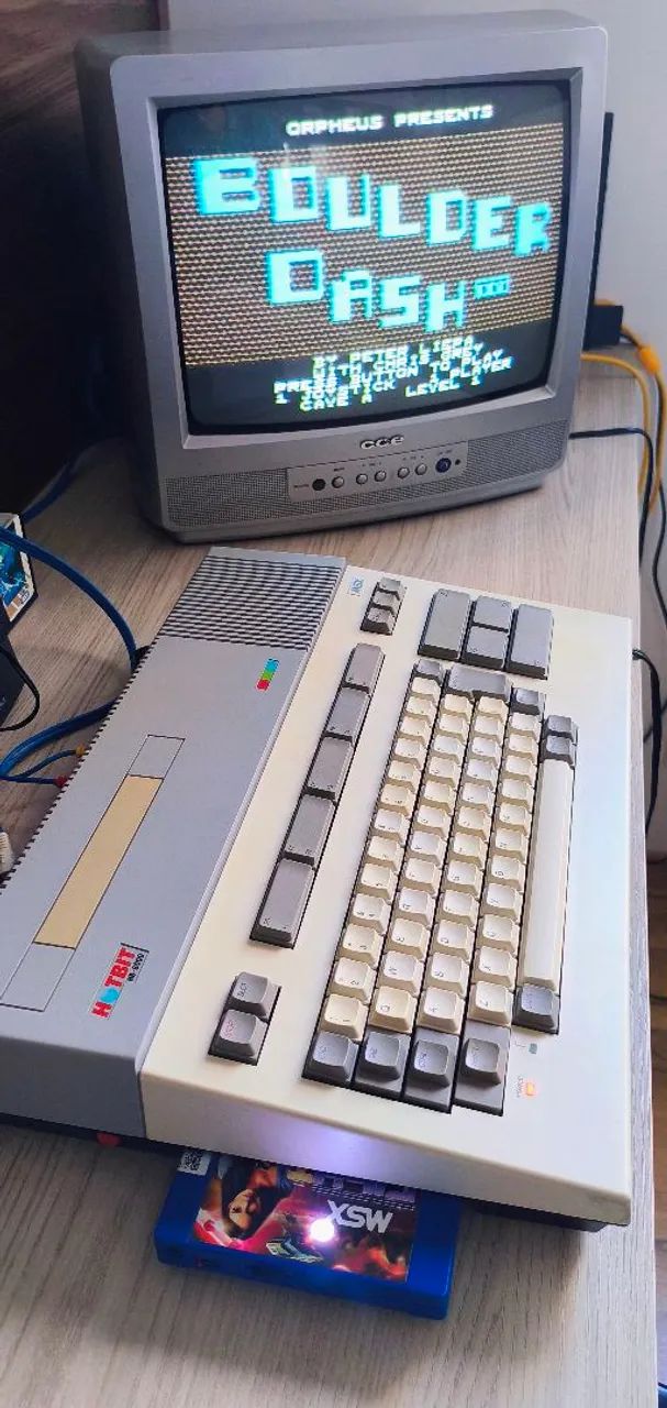 MSX HotBit v1.1 - Foto 4
