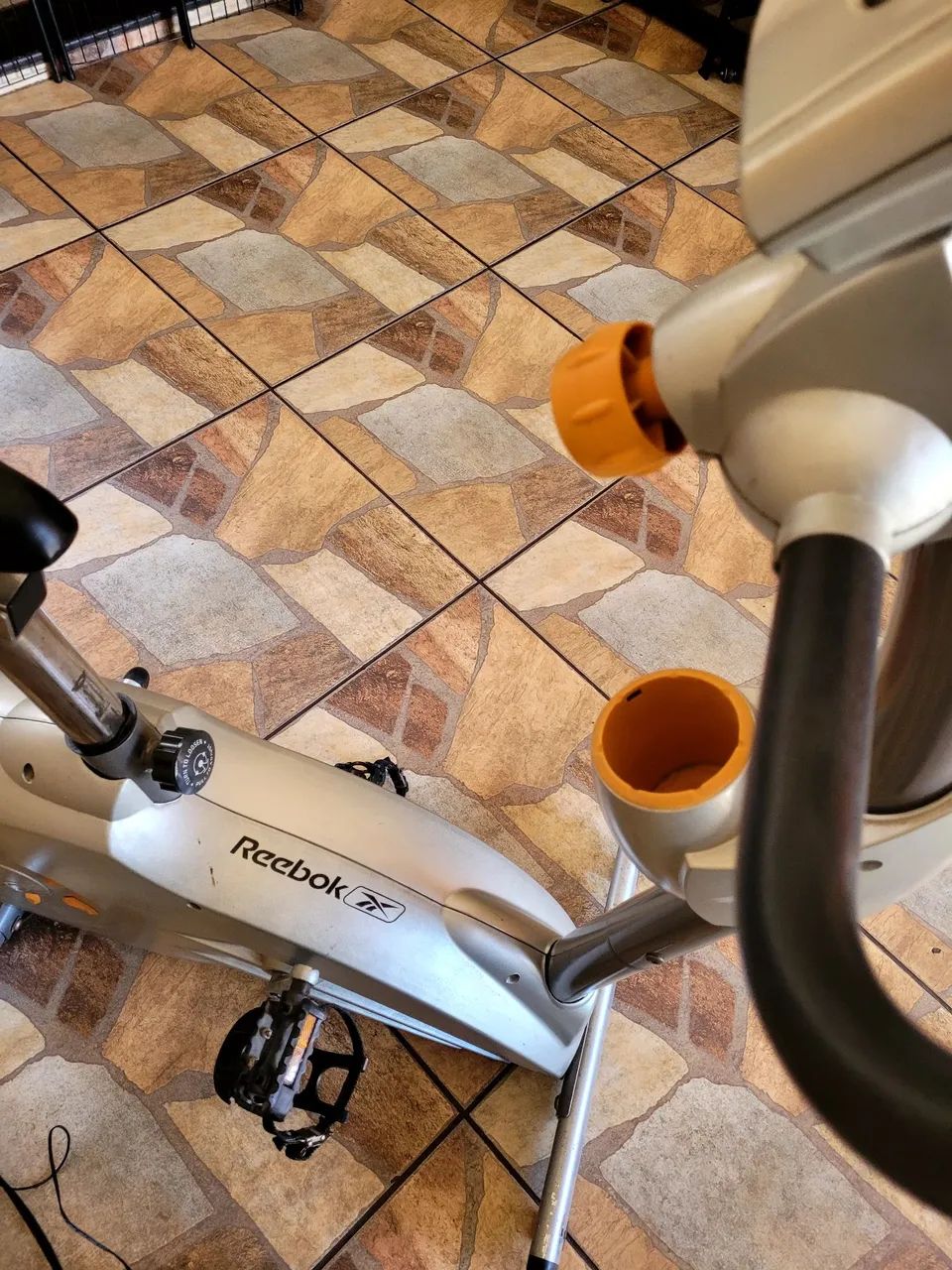 Bicicleta ergométrica reebok eletromagnética  - Foto 2