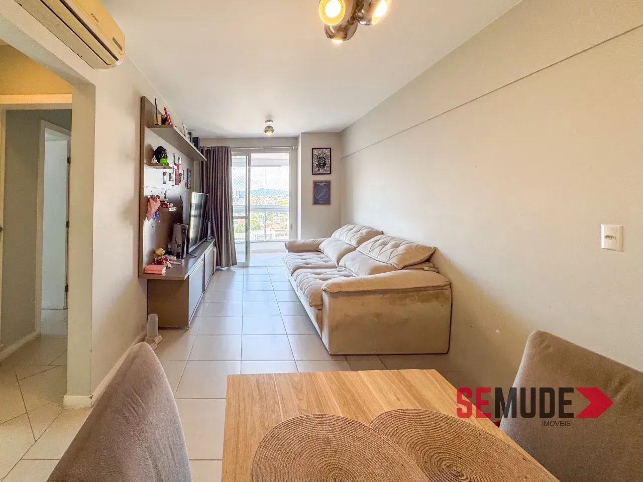 Apartamento mobiliado 2 dormitórios em Barreiros - Foto 4