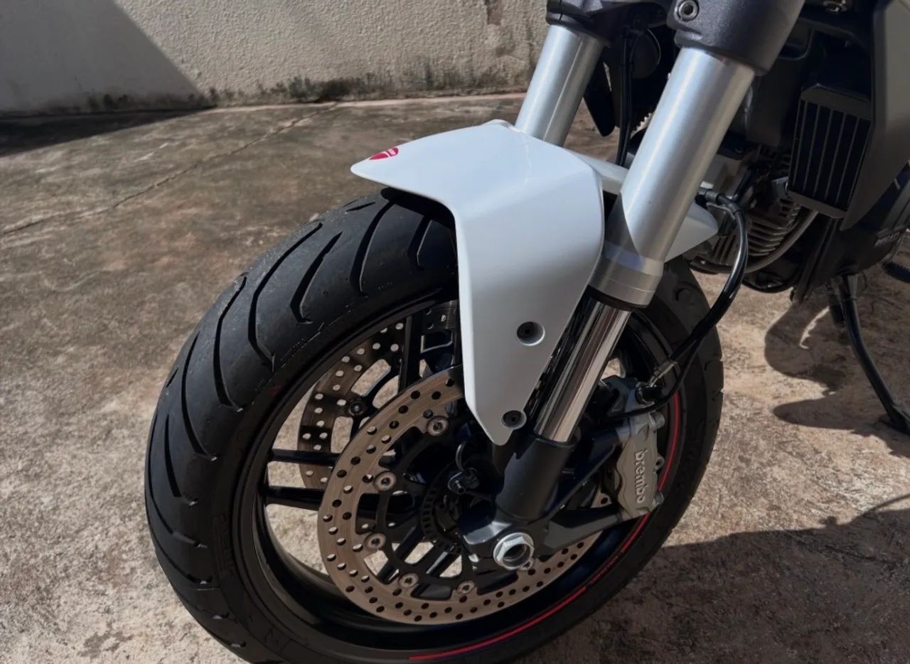 Ducati Monster 797 - Foto 4