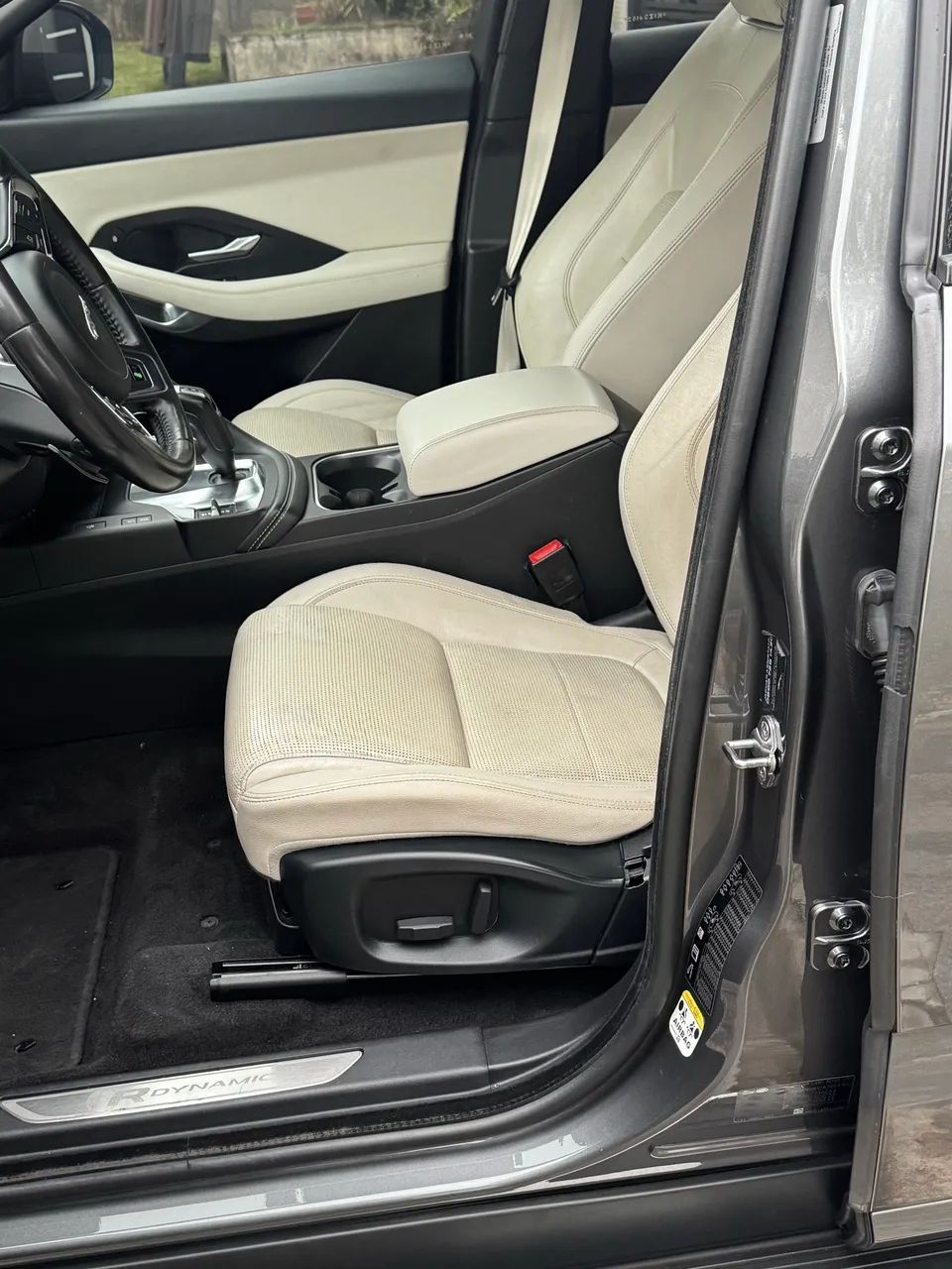 Jaguar E-Pace R-dynamic S 2.0 AWD 249cv Aut. 2019 - Foto 5