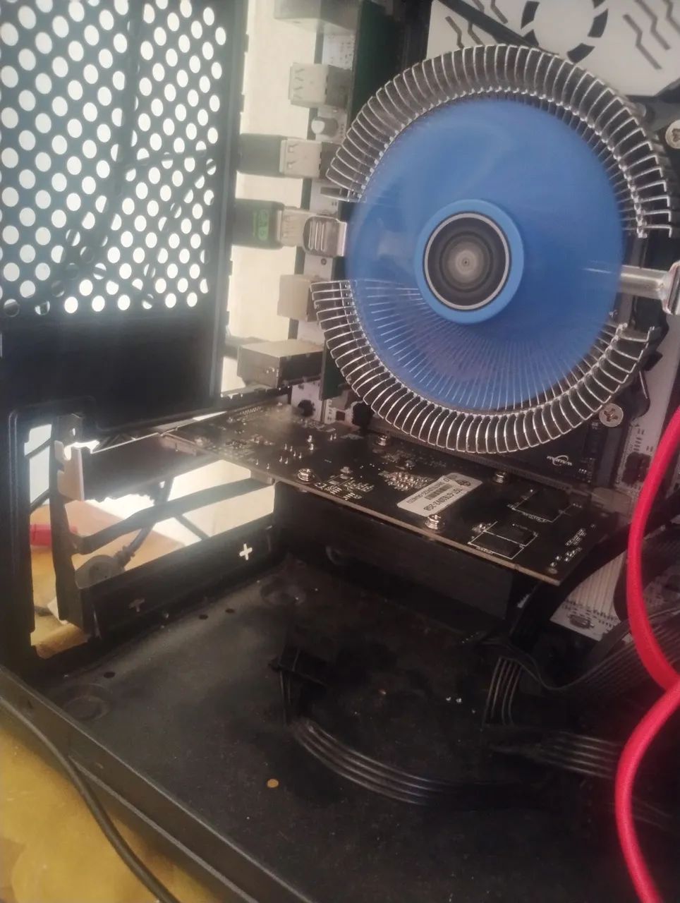 GT610 USADA ACEITO TROCAS