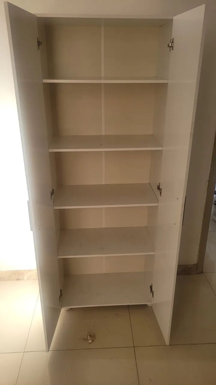 Vende-se armário multiuso
