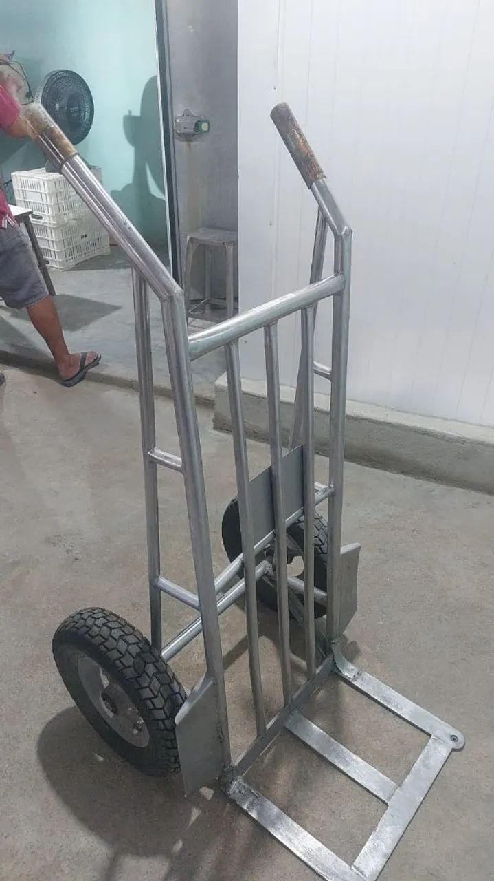 Carro de carga de duas rodas