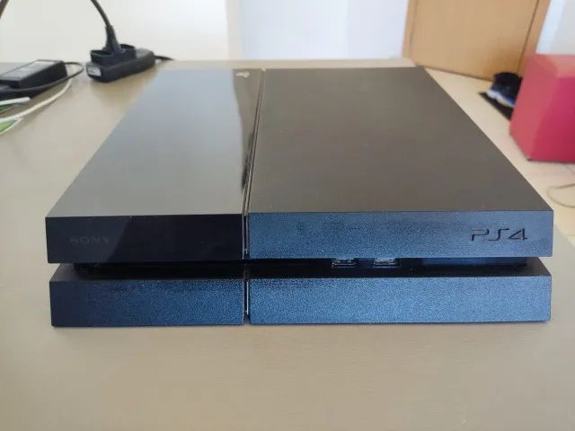 Playstation 4 500 gb com 2 controles - Foto 3