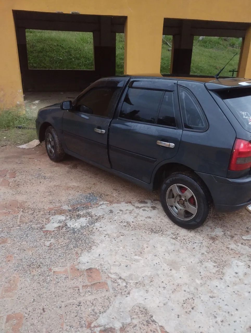 Volkswagen Gol Geração III Power 1.0 MI 16V Gasolina Mec. 4P 2002