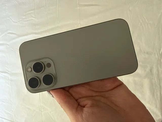iPhone 15 pro 256gb