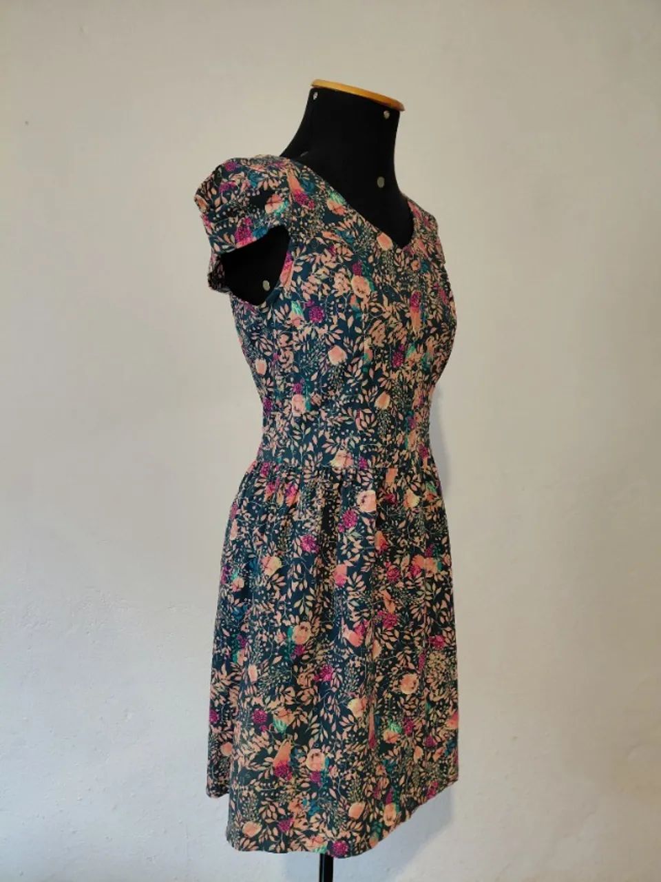 Vestido floral - Kitson - Foto 4