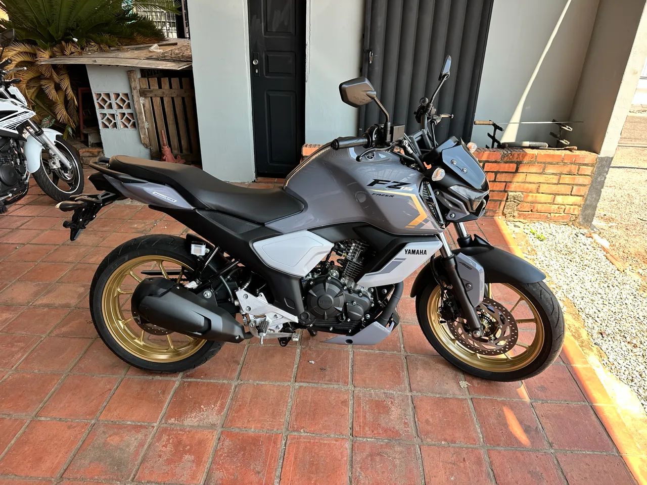 FAZER 150cc APENAS 366KM RODADOS ZERO EMPLACADA - Foto 2
