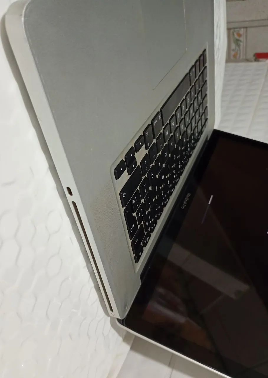 MACBOOK 15 POLEGADAS i7 - Notebooks - Bom Viver, Biguaçu