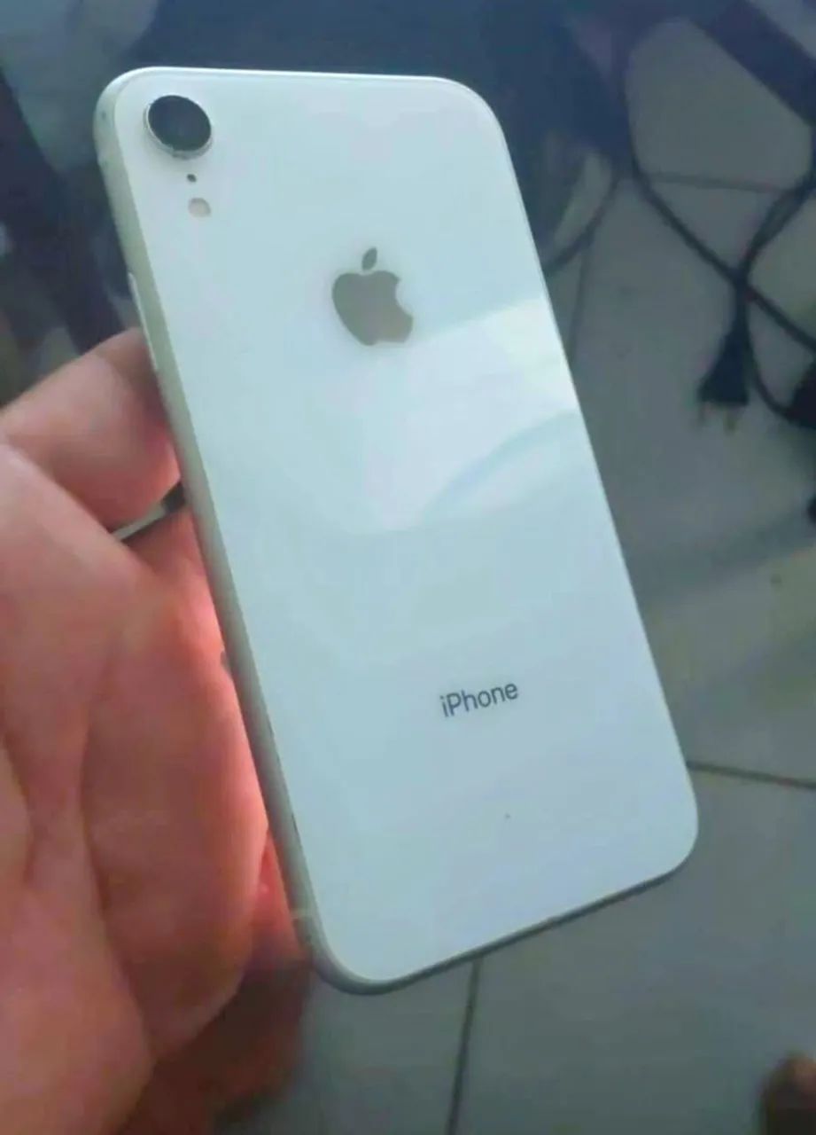 Vendo iPhone XR 64gb  bateria75%