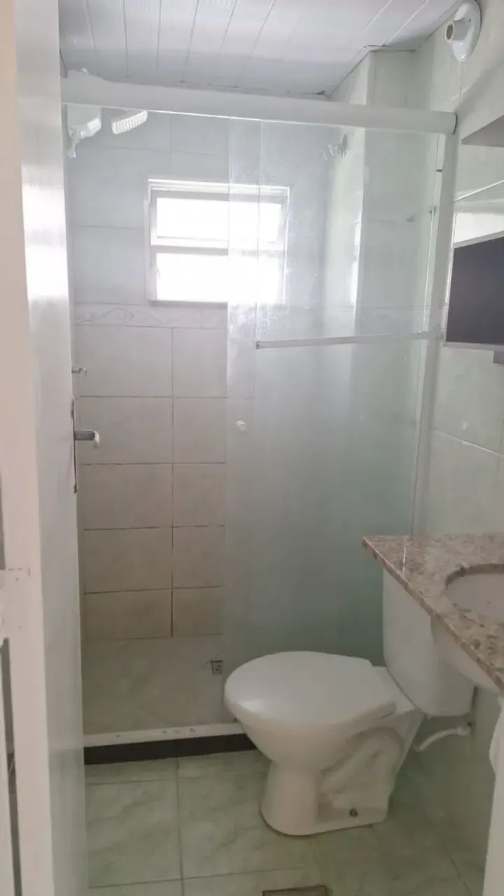 APARTAMENTO COM 2 QUARTOS EM REALENGO - ACEITO ENTRADA - Foto 2