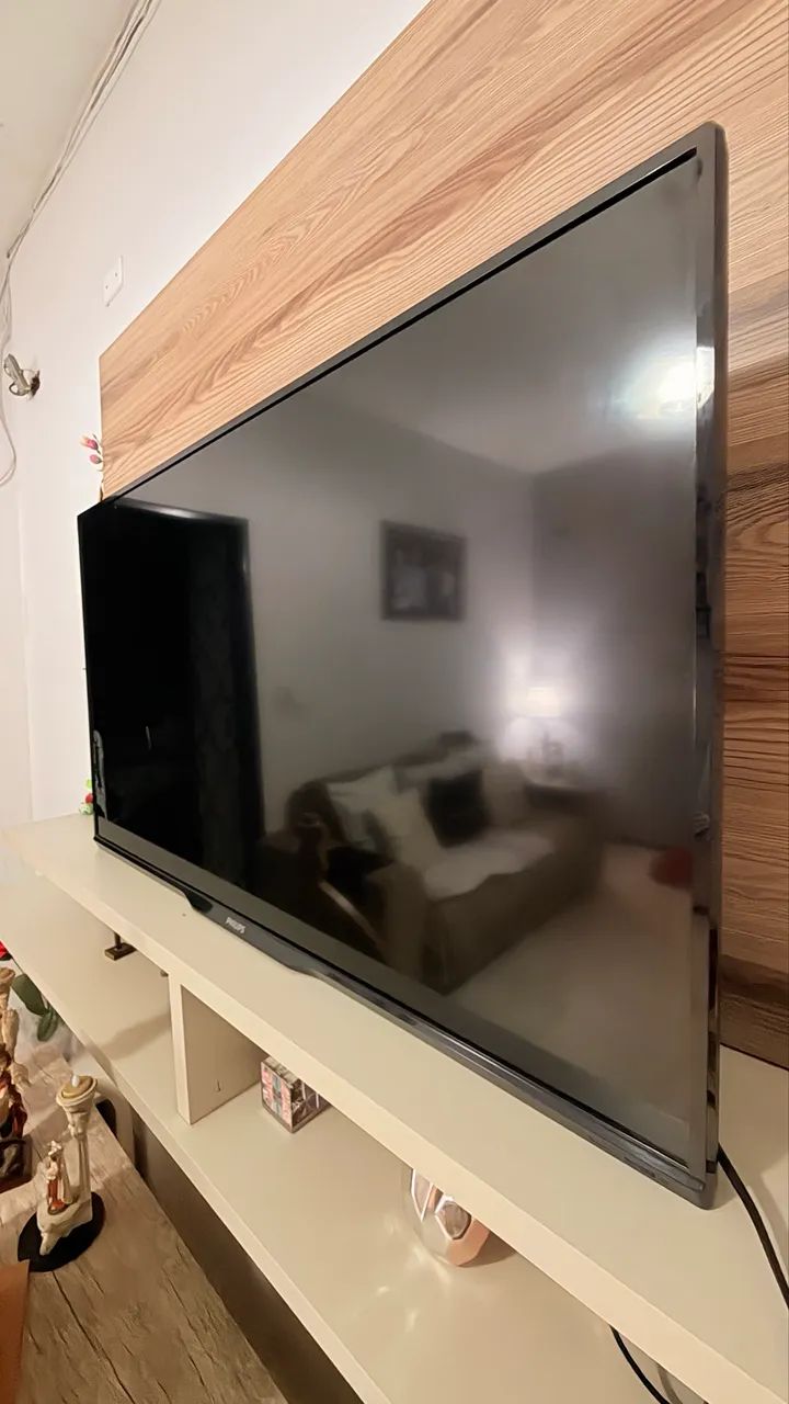 TV Philips 40" MUITO CONSERVADA - Foto 3