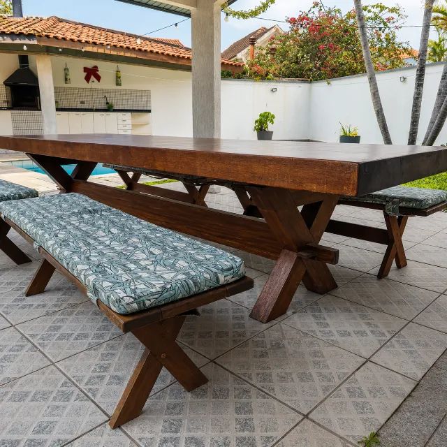 Mesa Rústica de Madeira Maciça de Lei com Bancos ? Grande, Pesada e Imponente - Foto 4