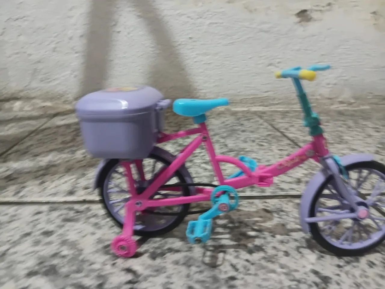 Bicicleta da Barbie  - Foto 3
