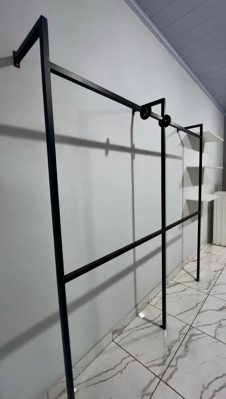 Araras para loja de roupas  - Foto 2