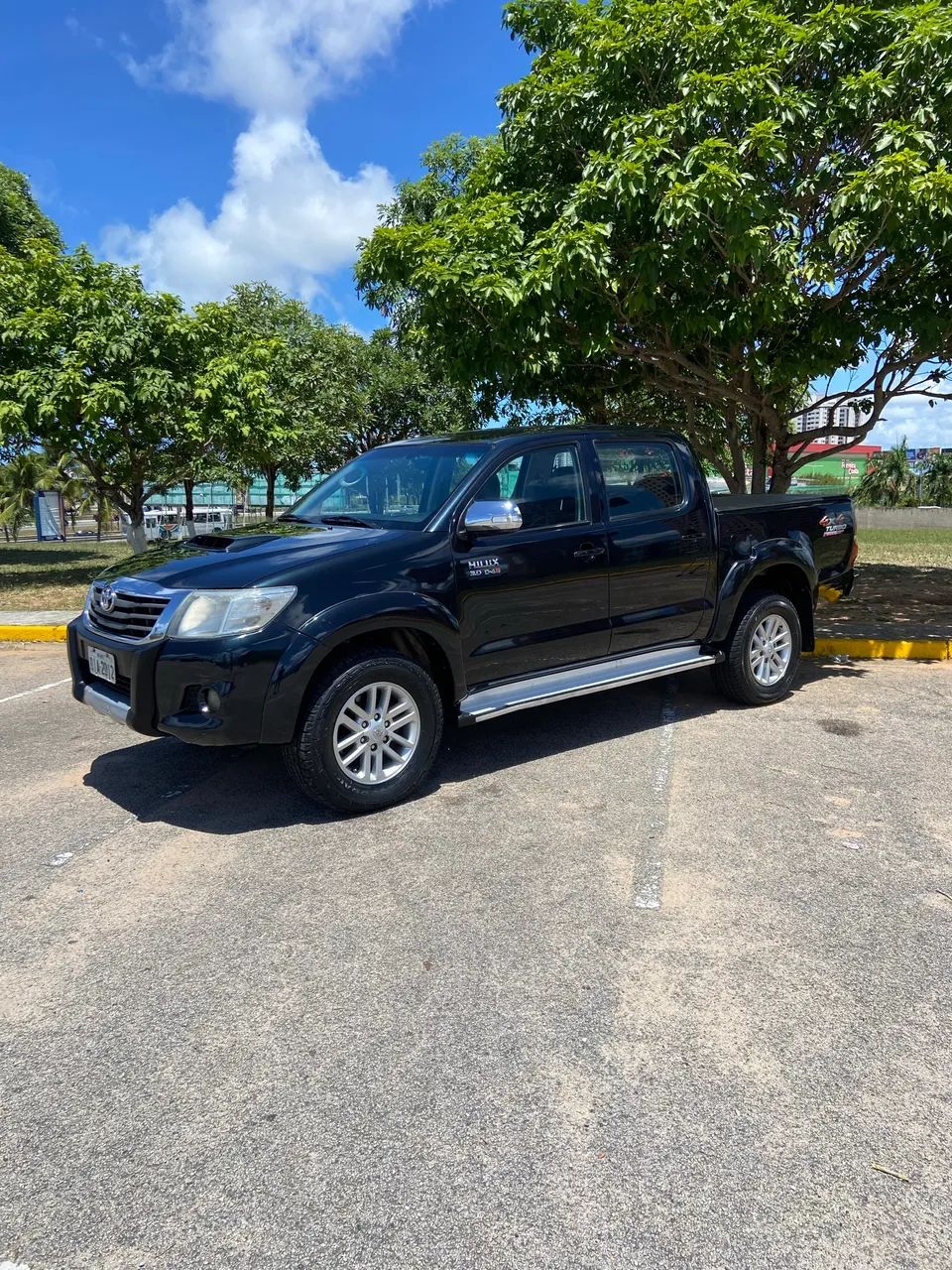 Toyota Hilux CD SRV D4-d 4X4 3.0 TDI Diesel AUT 2012 - Foto 2