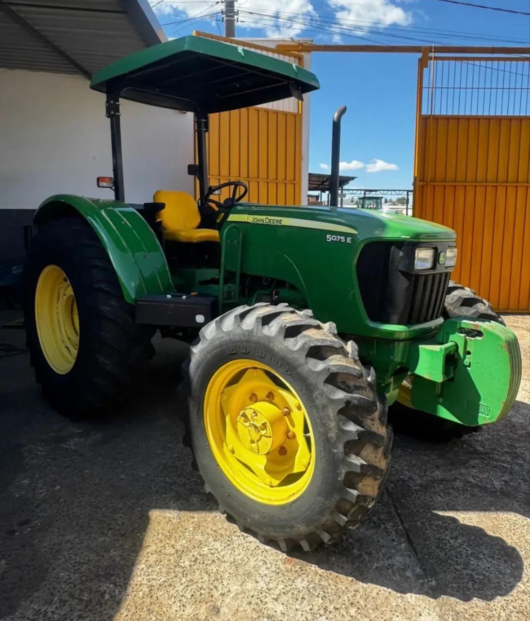     John Deere 5075E - Foto 2