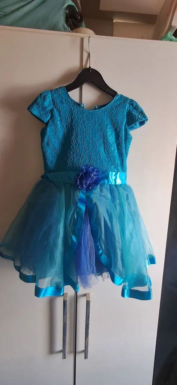 Vestido azul infantil