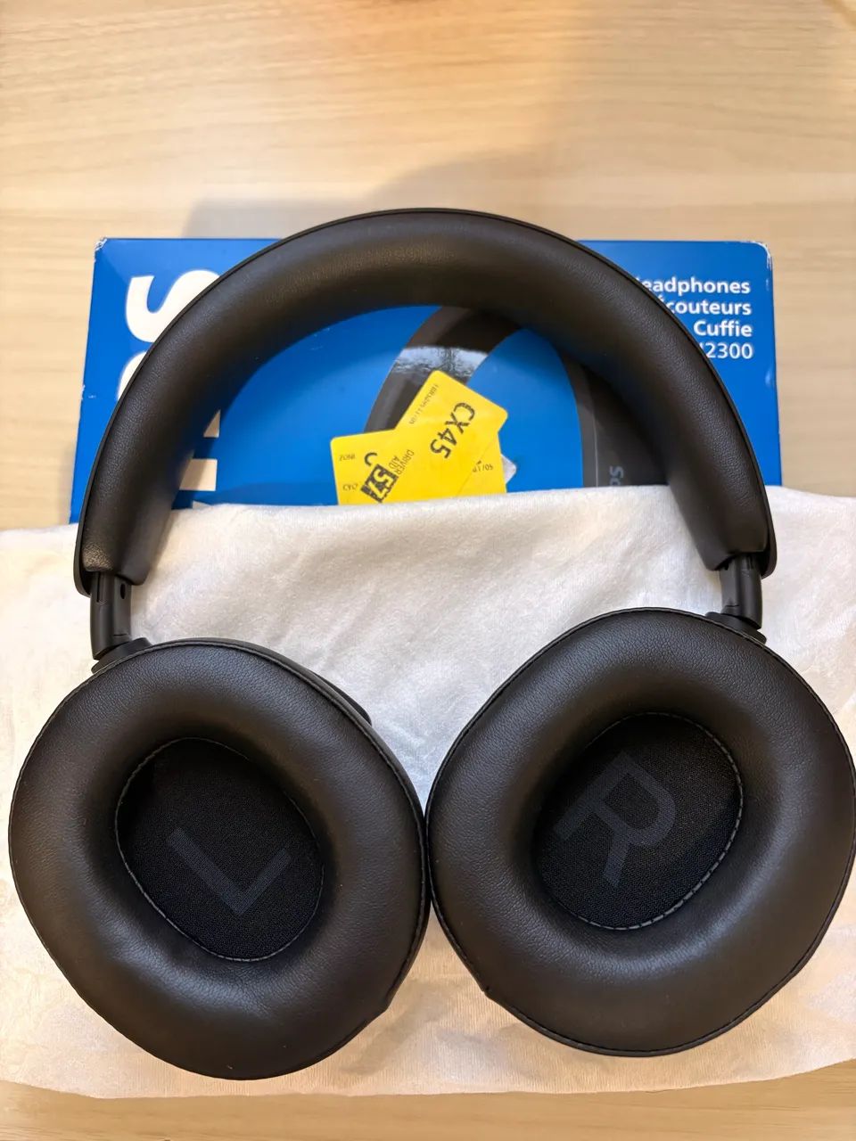 Phillips Headphones H2300