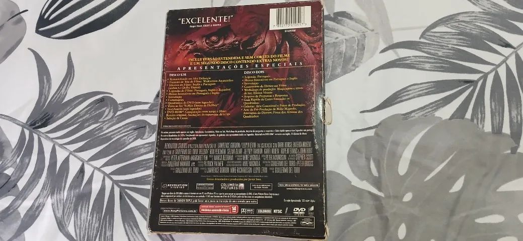 Hellboy Edição Do Diretor Dvd Duplo Box Especial Del Toro - Foto 4