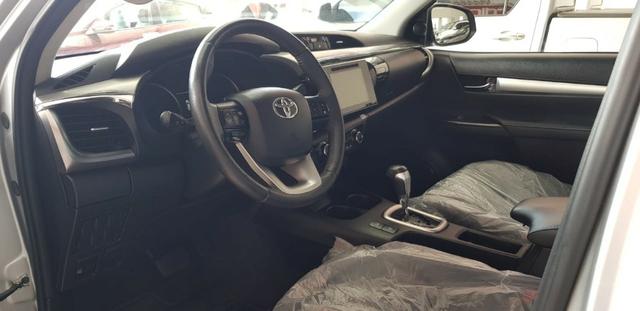 Toyota Hilux Cd Srx 2.8 Turbo 4x4 2017 - Foto 9