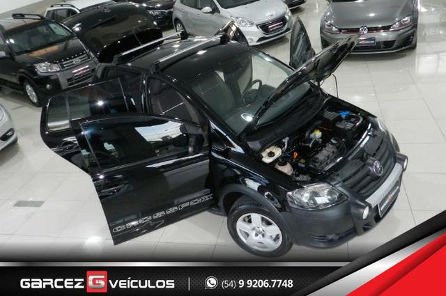 Vw - Volkswagen Crossfox 1.6 Flex Manual Topo de Linha Airbag ABS Comandos no Volante - Foto 18