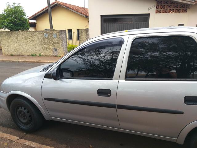 Carro Corsa Classic 2004 - Foto 16