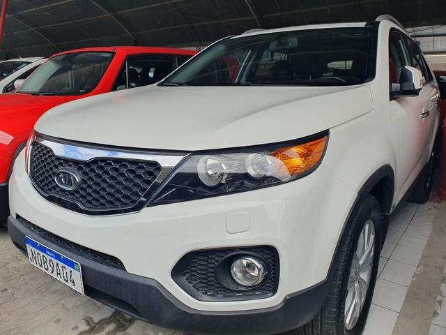 Sorento v6 4x4 2011 com teto solar extra aceito troca - Foto 2