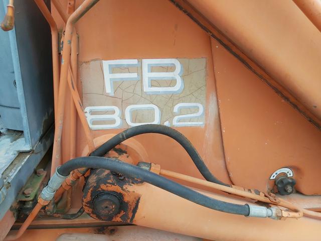Retroescavadeira fb 80.2 pneus novos - Foto 3