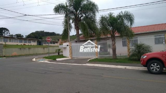 Casa de esquina com 3 quartos (1 suíte) próx ao Centro de Balsa Nova - Foto 2