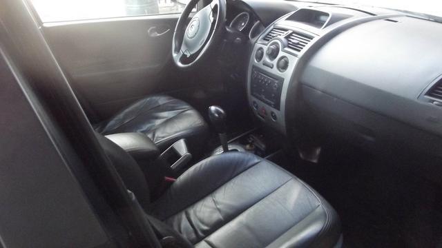 Renault Megane Sedan Dinamique 2.0 Automático - Foto 2