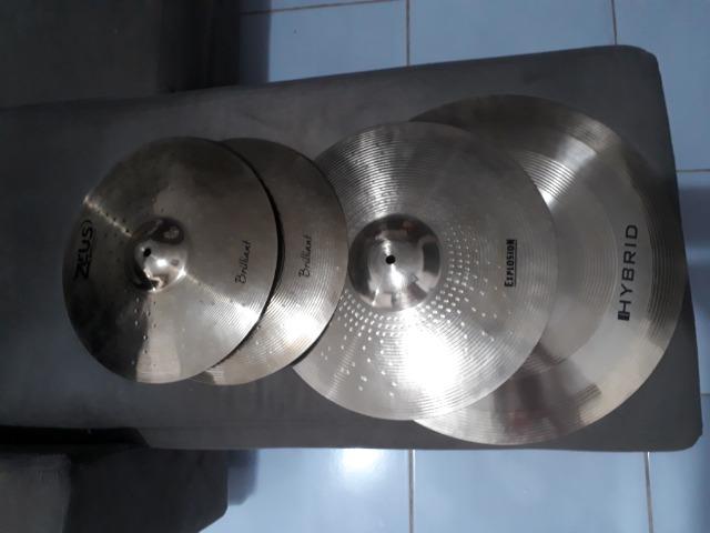 Pratos de bateria ZEUS