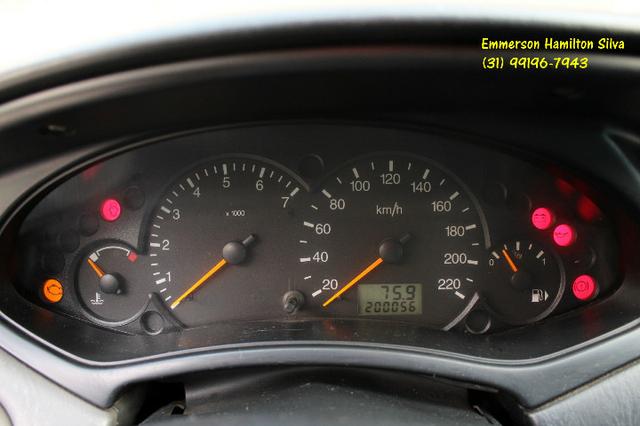 Focus Sedan Ghia 2.0 16V Flex - Foto 9