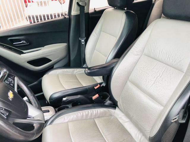 Chevrolet Tracker LTZ com teto solar - Foto 9