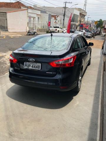 Vendo Focus Sedan S 2.0 automático abaixo da fipe. Financia 100%/ aceito imóvel e caminhão - Foto 4