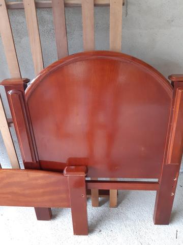 Vendo cama de solteiro - Foto 2