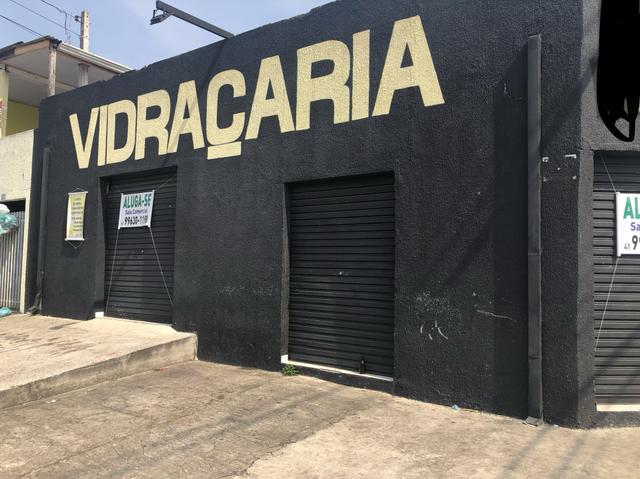 Aluga-se ponto comercial
