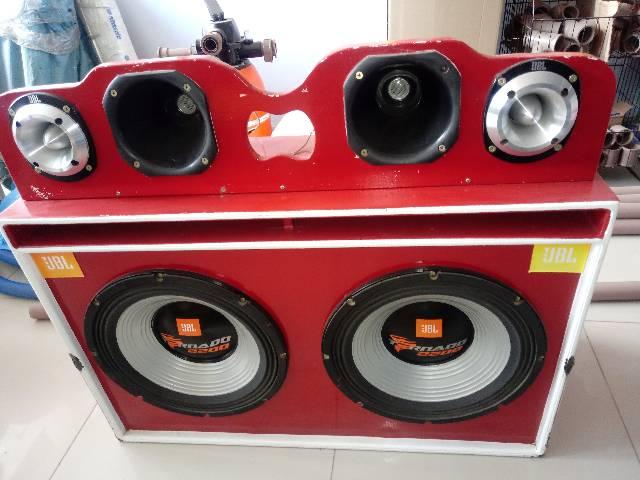 Vendo caixa de som automotivo