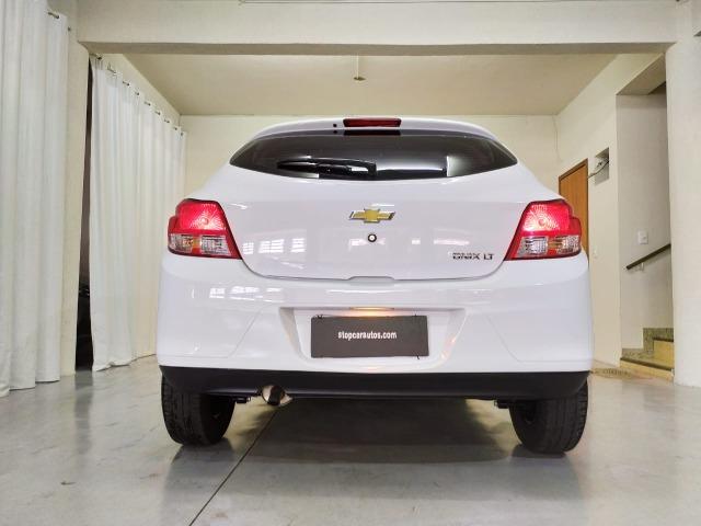 Onix LT 1.0 2014 Hatch Flex - Foto 16