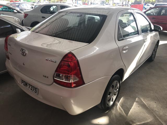 Etios x 1.5 2016 Sedan Completo - Foto 3