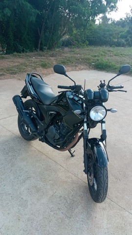 FAZER 250 LE