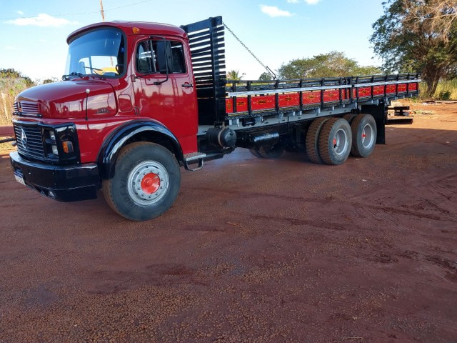 VENDE SE CAMINHÃO MB 78