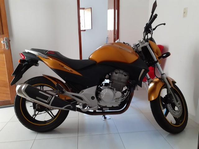 CB 300 2010