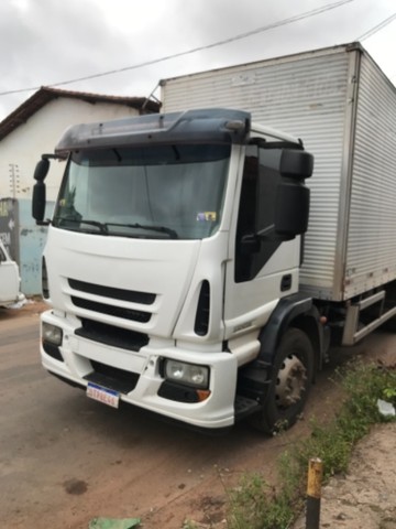 CAMINHÃO IVECO 240E28