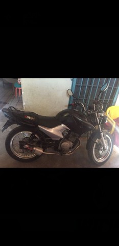 MOTO YAMAHA ANO 2018