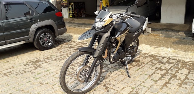 XTZ 250 LANDER EDIÇÃO ESPECIAL 2021 1.900 KM